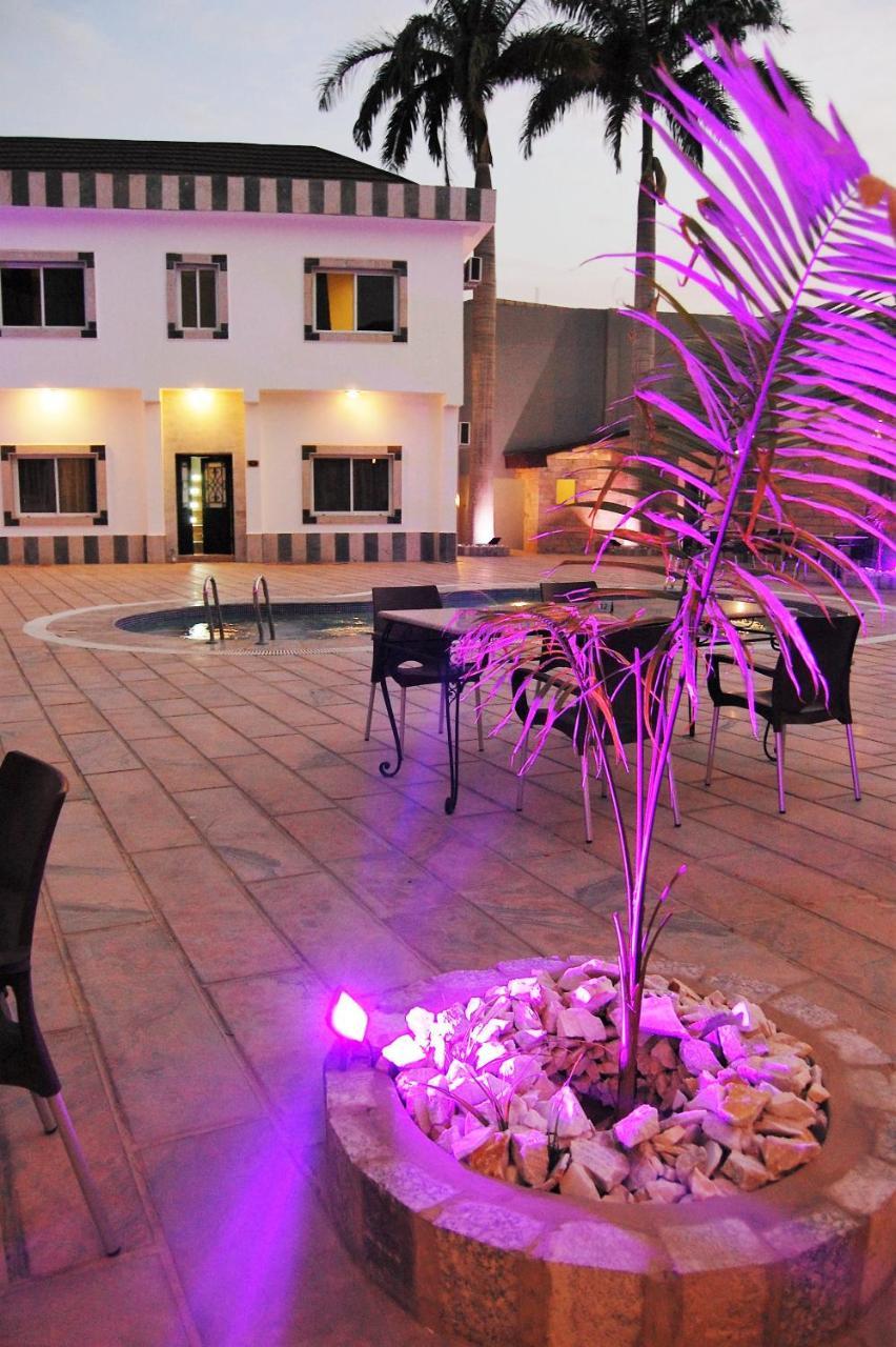 R & K Guest Palace Kano Exterior foto